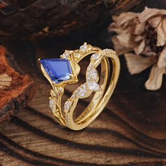 Luxury Nature-Inspired 4-Prong Kite-Cut Tanzanite Engagement Ring Set