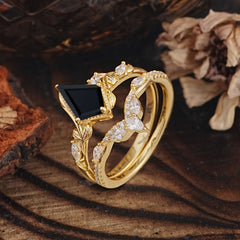 Luxury Nature-Inspired 4-Prong Kite-Cut Black Onyx Engagement Ring Set
