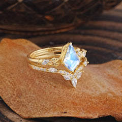 Luxury Nature-Inspired 4-Prong Kite-Cut Moonstone Engagement Ring Set