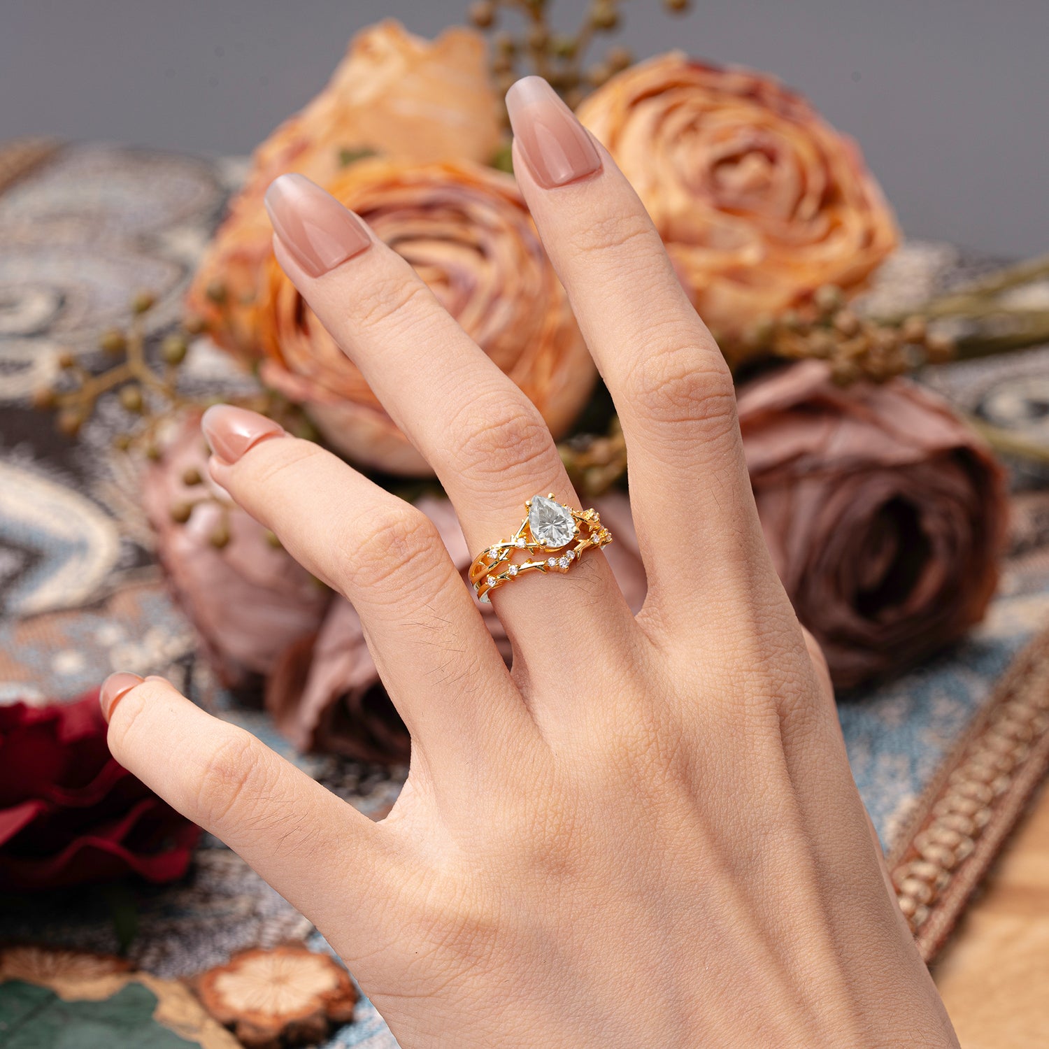Nature-Inspired Pear-Cut Moissanite Bridal Ring Set