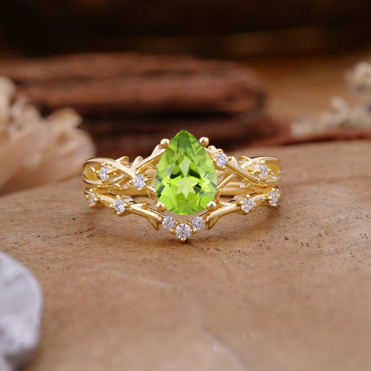 Nature-Inspired Pear-Cut Peridot Ring Set - Additional view