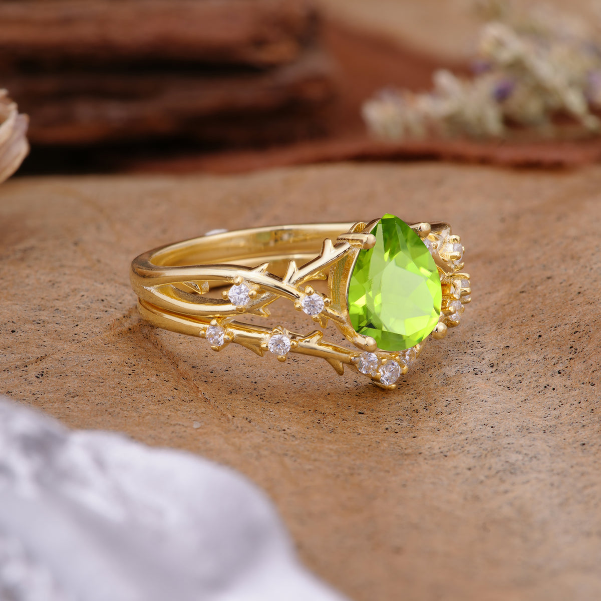 Nature-Inspired Pear-Cut Peridot Ring Set - Additional view