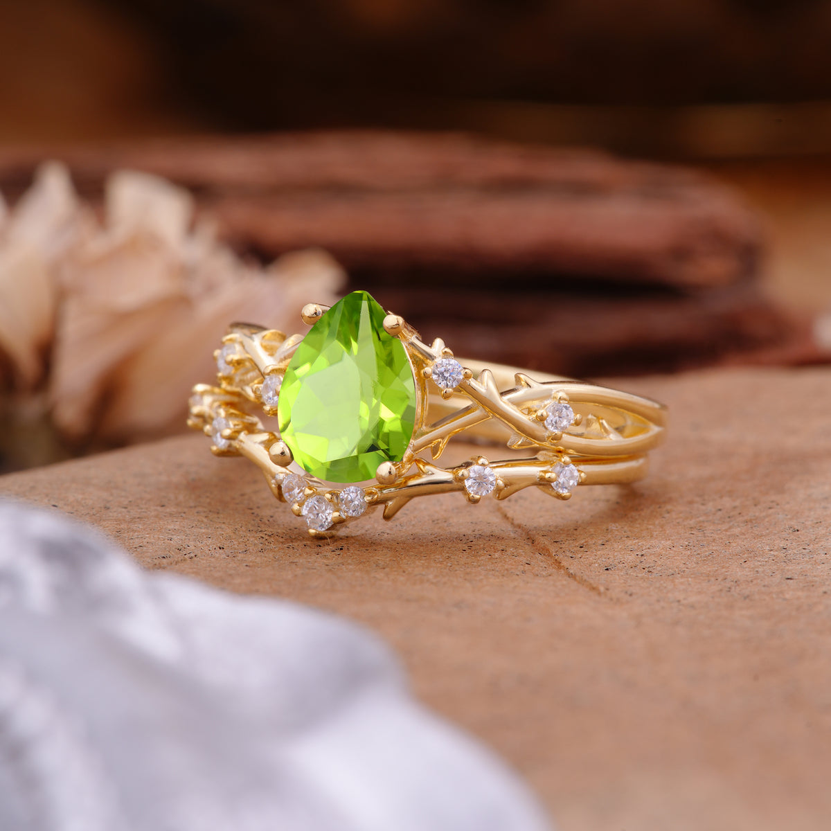 Nature-Inspired Pear-Cut Peridot Ring Set - Additional view