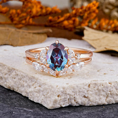 Luxury 6-Prong Oval-Cut Alexandrite Engagement Ring Set