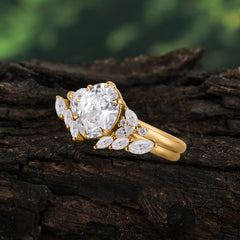 Luxury 6-Prong Oval-Cut Moissanite Engagement Ring Set