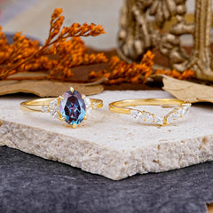 Luxury 6-Prong Oval-Cut Alexandrite Engagement Ring Set