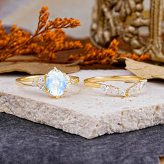 Luxury 6-Prong Oval-Cut Natural Moonstone Engagement Ring Set