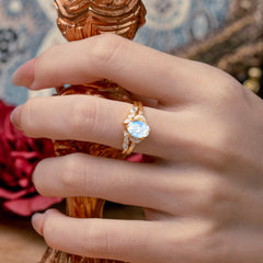 Luxury 6-Prong Oval-Cut Natural Moonstone Engagement Ring Set