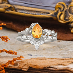 Nature-Inspired 3-Prong Oval-Cut Natural Citrine Engagement Ring Set With Vine Accents
