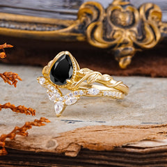 Nature-Inspired 3-Prong Oval-Cut Natural Black Onyx Engagement Ring Set With Vine Accents