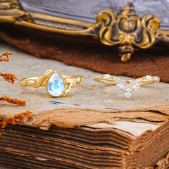 Nature-Inspired 3-Prong Oval-Cut Natural Moonstone Engagement Ring Set with Vine Accents