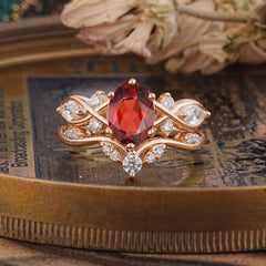 Luxury Oval Cut Garnet Engagement Ring
