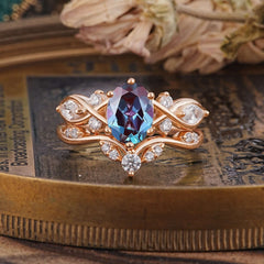 The Sumptuous Oval - Cut Alexandrite Halo Ring