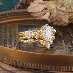 The Sumptuous Oval - Cut Moissanite Halo Ring