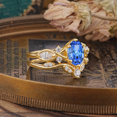 The Sumptuous Oval - Cut 6 Prong Sapphire Halo Ring