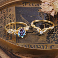 The Sumptuous Oval - Cut Alexandrite Halo Ring