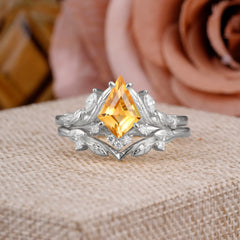 Nature Inspired The Dreamy Kite- Cut Citrine with Fantasy Leaf Gold Ring Set