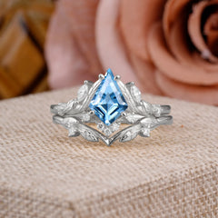 Nature Inspired The Dreamy Kite- Cut Aquamarine with Fantasy Leaf Gold Ring Set