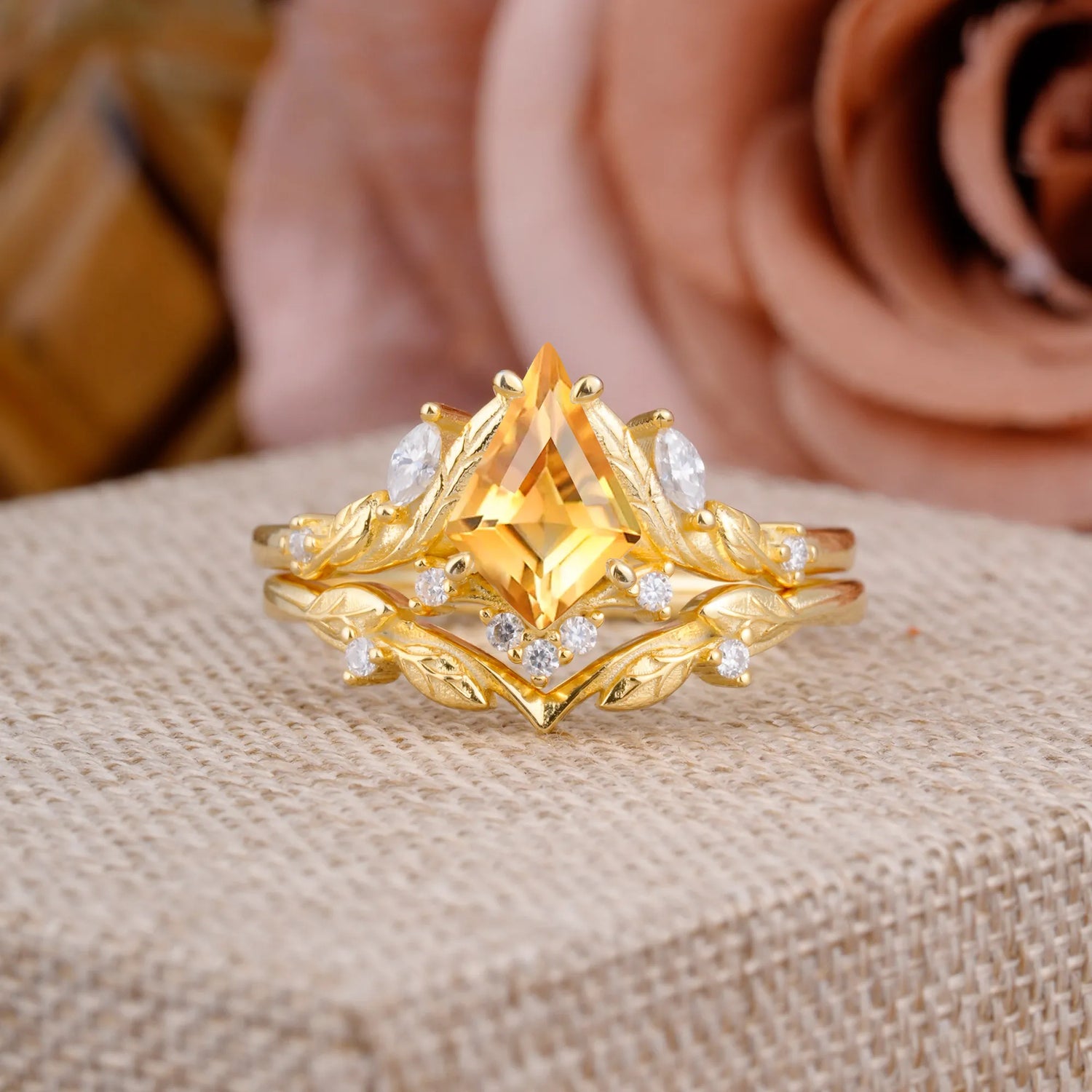 Nature Inspired The Dreamy Kite- Cut Citrine with Fantasy Leaf Gold Ring Set