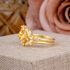 Nature Inspired The Dreamy Kite- Cut Citrine with Fantasy Leaf Gold Ring Set