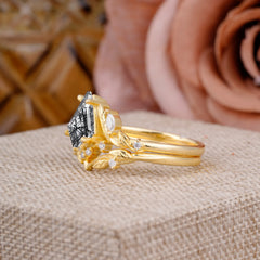Nature Inspired The Dreamy Kite- Cut Black Rutilated Quartz with Fantasy Leaf Gold Ring Set