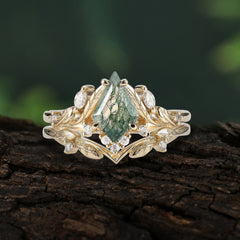 Nature Inspired The Dreamy Kite- Cut Natural Moss Agate with Fantasy Leaf Gold Ring