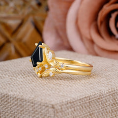 Nature Inspired The Dreamy Kite- Cut Black Onyx with Fantasy Leaf Gold Ring Set