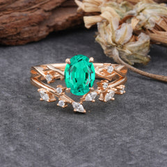 Nature-Inspired Oval Cut 4 Prong Emerald Engagement Ring Set