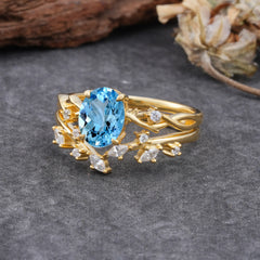 Nature-Inspired Oval Cut 4 Prong Aquamarine Engagement Ring Set