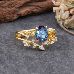 Nature-Inspired Oval Cut 4 Prong Alexandrite Engagement Ring Set
