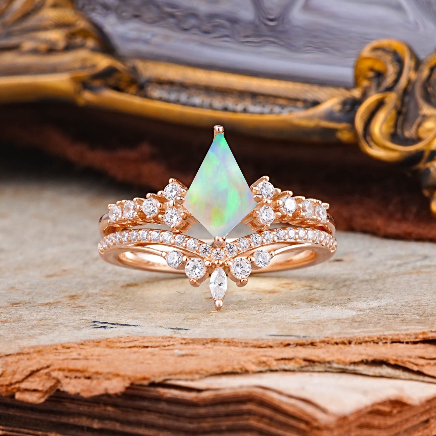 Luxury Kite-Cut Opal Bridal Ring Set