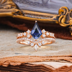 Luxury Kite-Cut Natural Tanzanite Engagement Ring