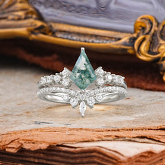Luxury Kite-Cut Natural Moss Agate Engagement Ring Set