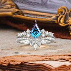 Luxury Kite-Cut Alexandrite Engagement Ring