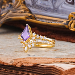 Luxury Kite-Cut Natural Amethyst Engagement Ring