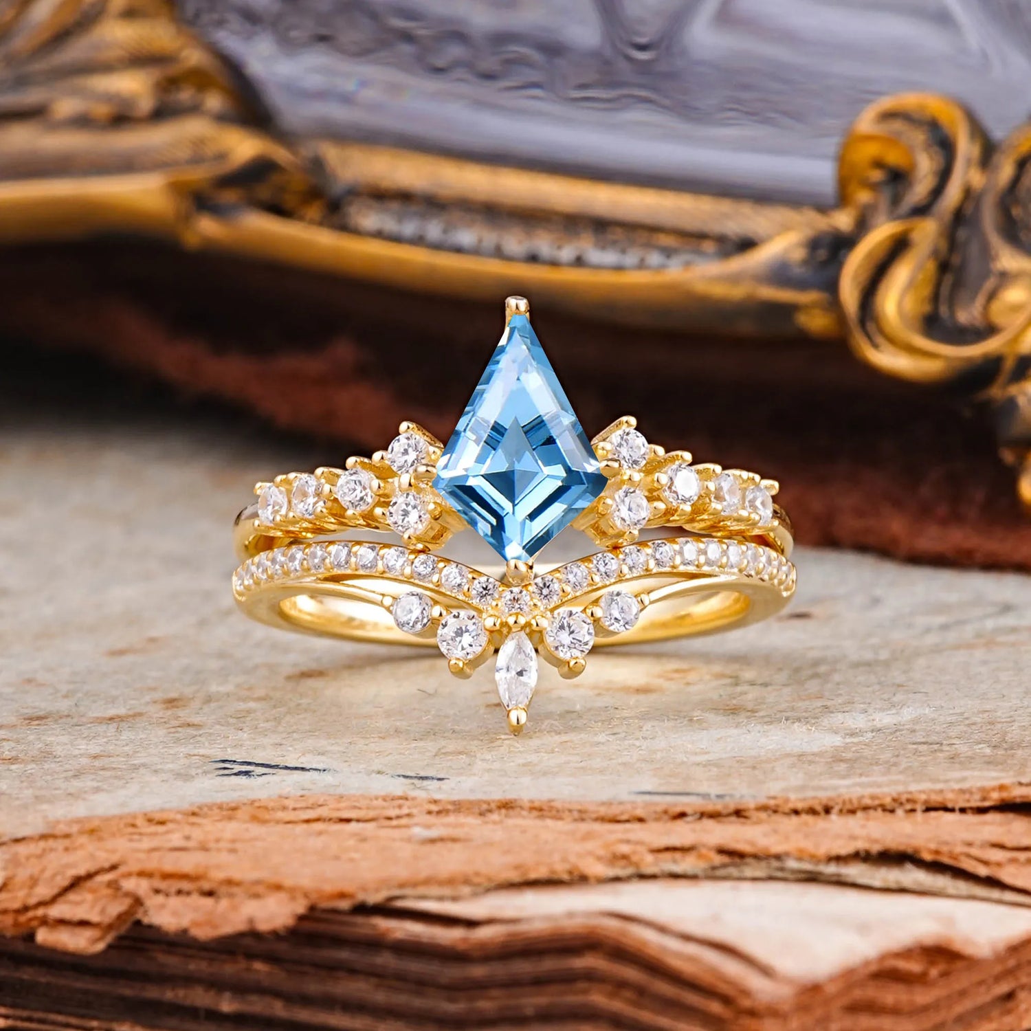 Luxury Kite-Cut Aquamarine Bridal Ring Set