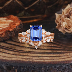 Luxury Vintage 4-Prong Emerald-Cut Sapphire Ring Set