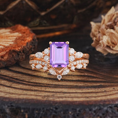 Luxury Vintage 4-Prong Emerald-Cut Amethyst Ring Set