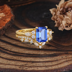 Luxury Vintage 4-Prong Emerald-Cut Sapphire Ring Set