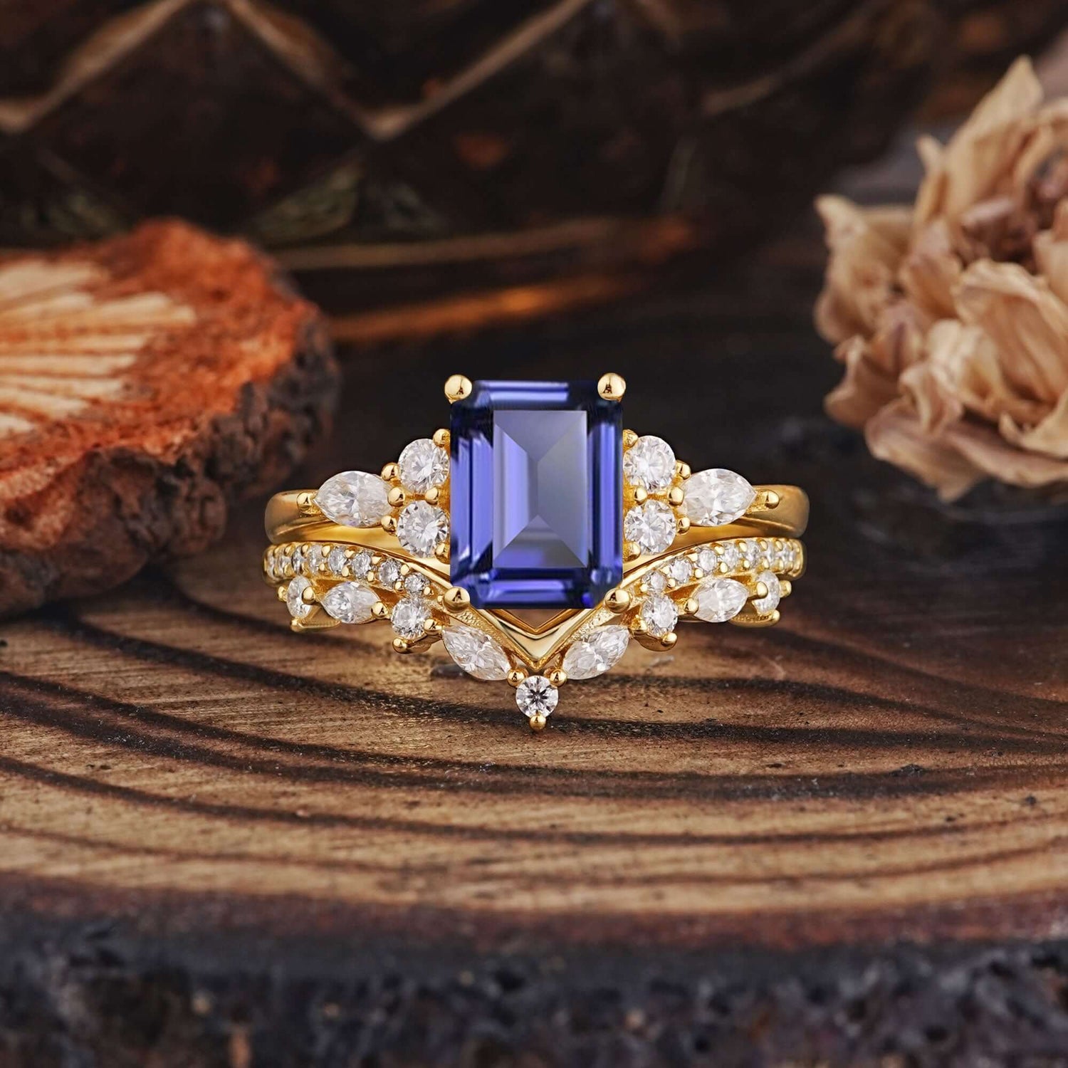 Luxury Vintage 4-Prong Emerald-Cut Tanzanite Bridal Ring Set