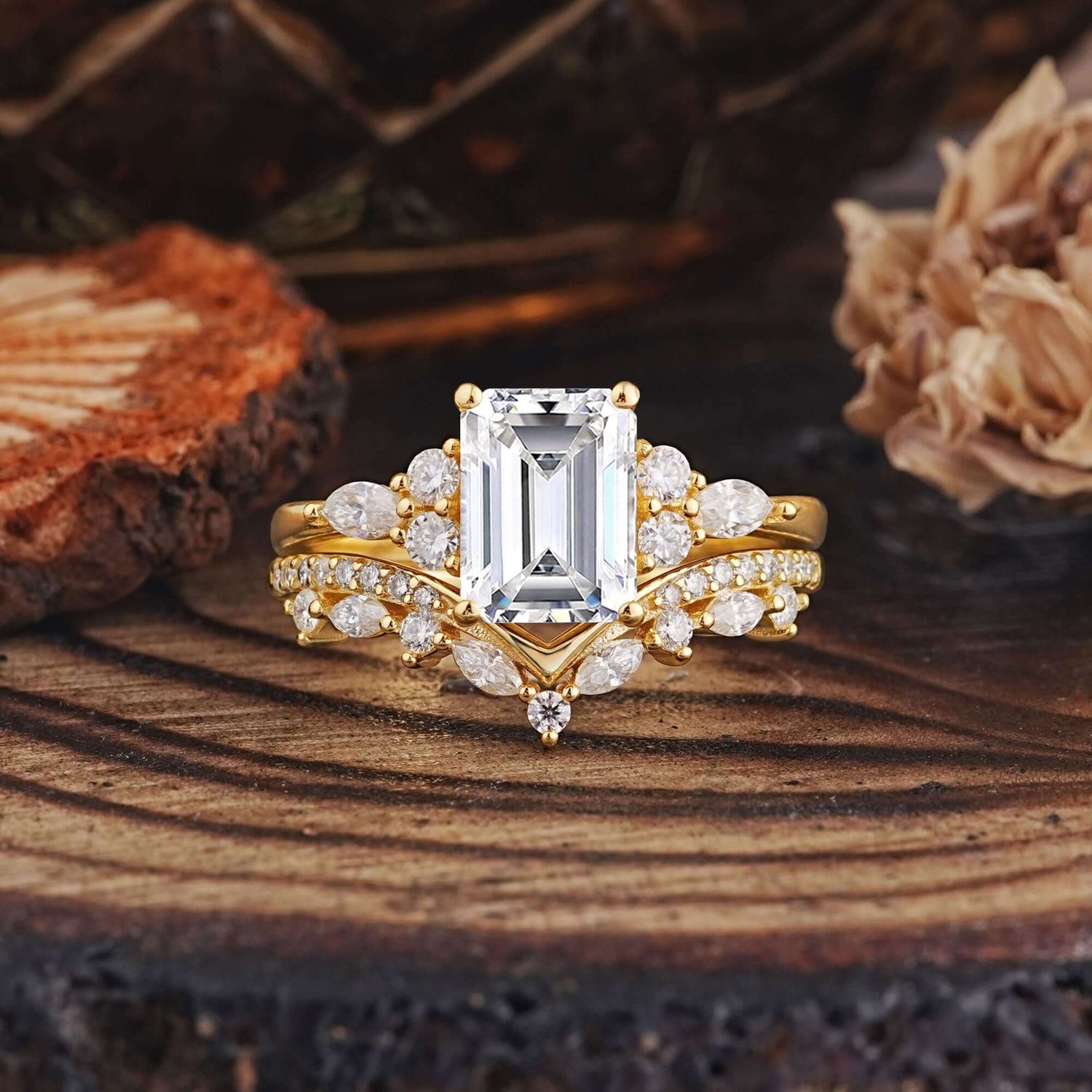 Luxury Vintage 4-Prong Emerald-Cut Lab Diamond Bridal Ring Set