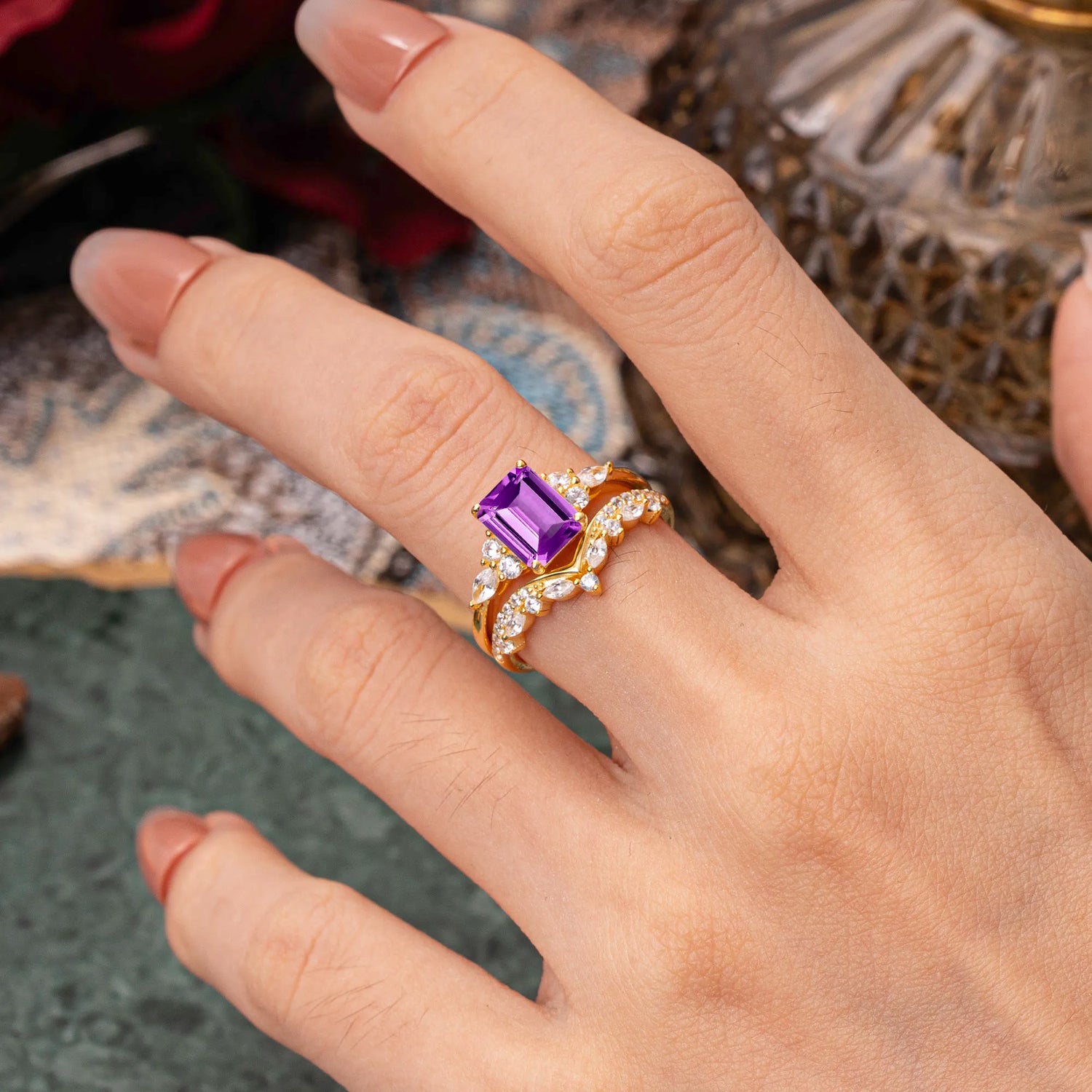 Luxury Vintage 4-Prong Emerald-Cut Amethyst Bridal Ring Set
