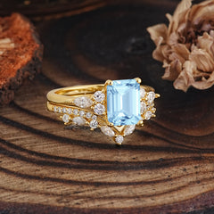 Luxury Vintage 4-Prong Emerald-Cut Aquamarine Ring Set