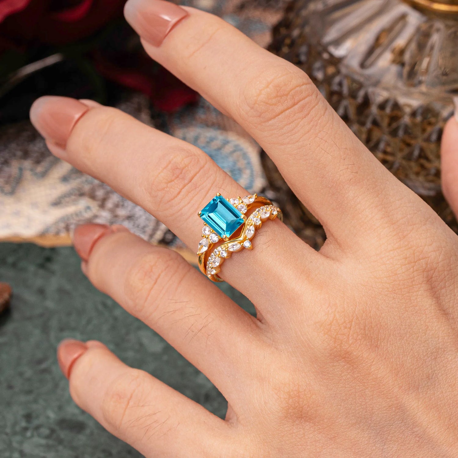 Luxury Vintage 4-Prong Emerald-Cut Aquamarine Bridal Ring Set