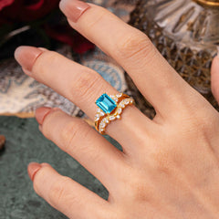 Luxury Vintage 4-Prong Emerald-Cut Aquamarine Ring Set