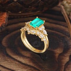 Luxury Vintage 4-Prong Emerald-Cut Emerald Ring Set