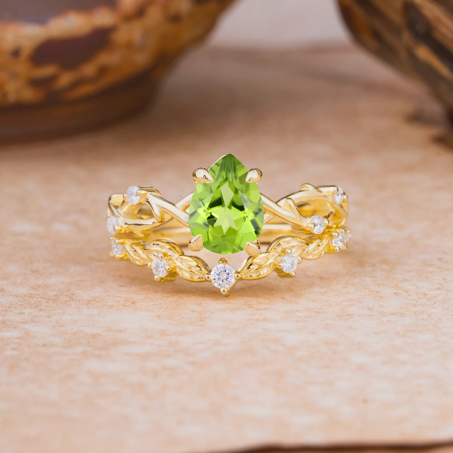 Woodland Style 6 Prong Pear Shaped Peridot Bridal Ring Set