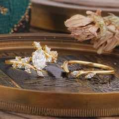 Romantic Nature-inspired 4-Prong Oval Cut Moissanite Stacking Ring