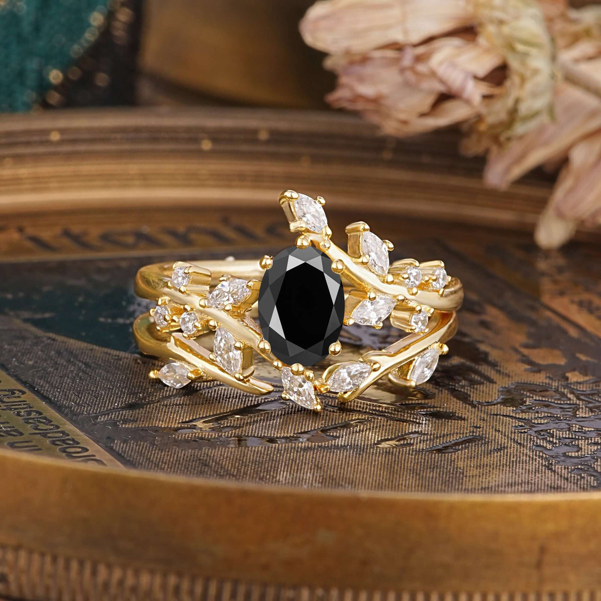Romantic Nature-inspired 4-Prong Oval Cut Black Onyx Bridal Ring Set - Romalar Jewelry