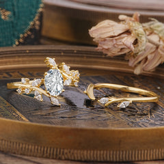 Romantic Nature-inspired 4-Prong Oval Cut Lab Diamond Stacking Ring